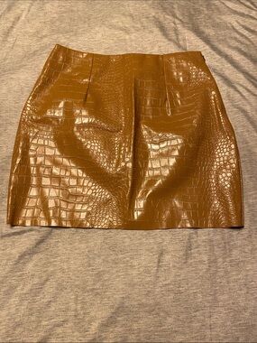 Fashion Nova Faux Leather Croc Mini Skirt Size M NWT